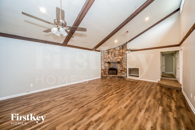 Building Photo - 4198 Rosewind Cir