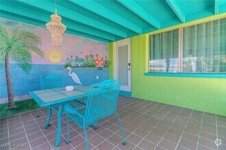 Building Photo - 2567 Cay Cove