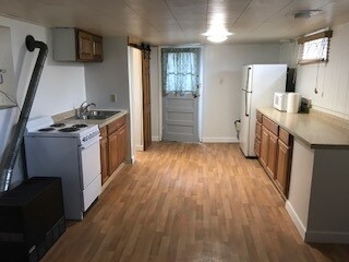 Foto principal - 1115 E 7th St