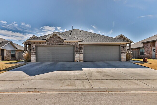 Foto del edificio - 6, 9 or 12 month Lease! Cooper Schools/ So...