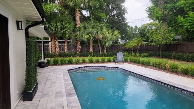 Beautiful Furnished Pool 3/2 Home in Winter Park x Rent !!! - Beautiful Furnished Pool 3/2 Home in Winter Park x Rent !!!