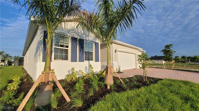 Building Photo - 3930 SW 16th Pl
