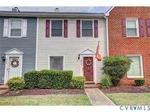 Building Photo - 2226 High Bush Cir