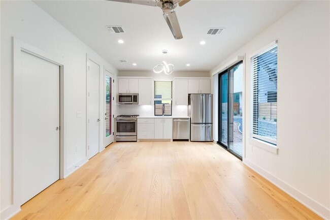 Foto del edificio - 1118 Walton Ln