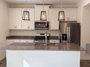 Building Photo - 133 Affinity Dr