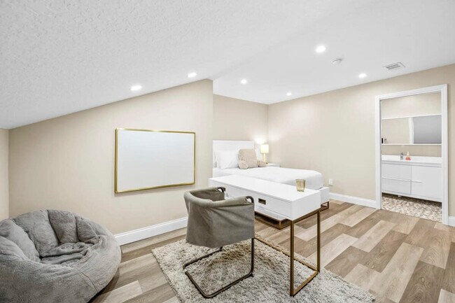 Building Photo - 8130 S Tropical Trail