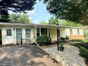 Building Photo - 8487 Inspiration Ave
