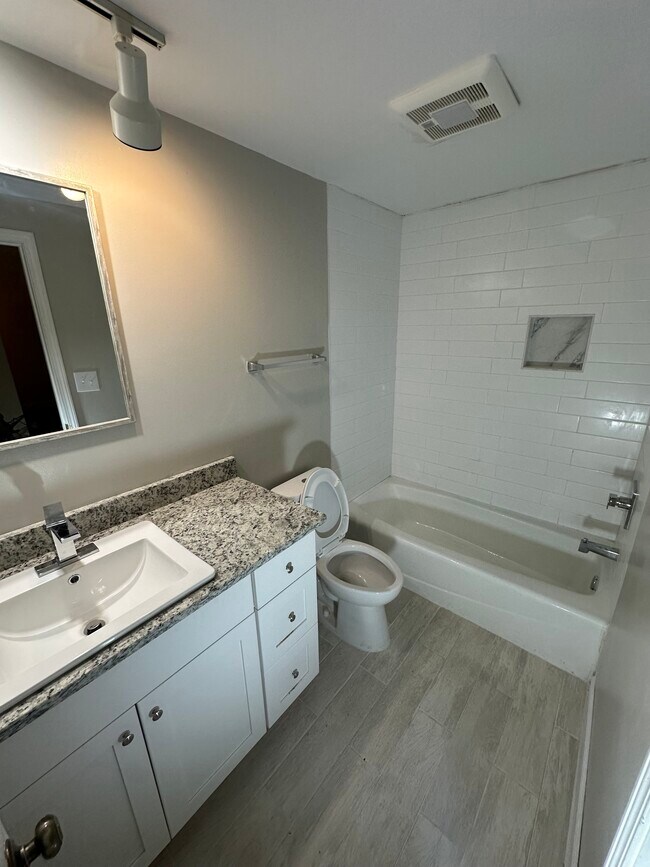 Newly Renovated Bathrooms! - 245 Willow Ct