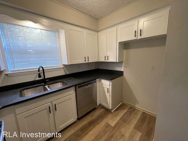 Foto del edificio - 3 br, 2 bath House - 9218 Labette Drive
