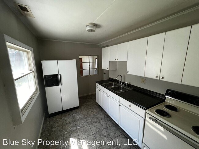 Foto del edificio - 2 br, 1 bath House - 2913 West  Godman Avenue