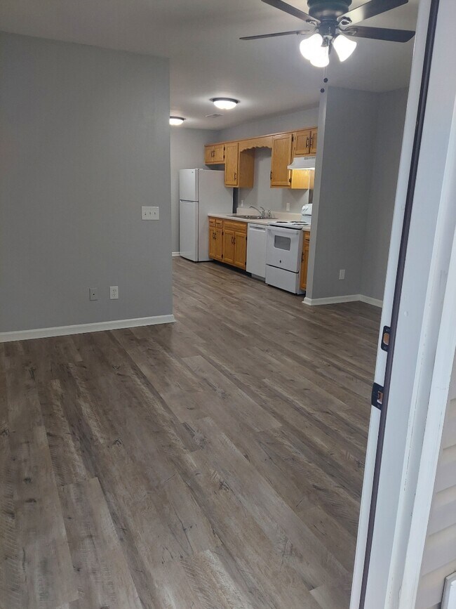 Foto del edificio - 1438 Vance Rd