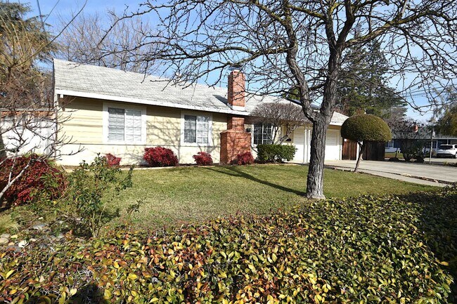 Building Photo - 1531 Mendocino Dr