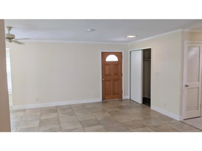 Building Photo - Spacious Pool Home Available Now!!