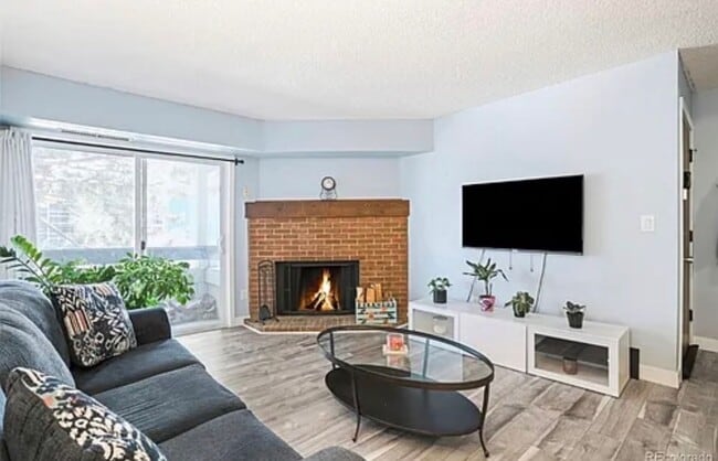 Foto del edificio - Beautiful 1 Bedroom Condo near City Center in Aurora