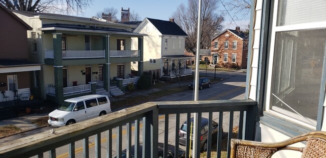 Historic neighborhood - 708 SE 3rd St