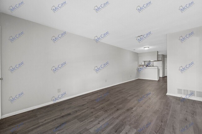 Foto del edificio - Lovely 2/1 Duplex in Arlington!