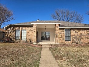 Building Photo - 877 Harvest Glen Dr