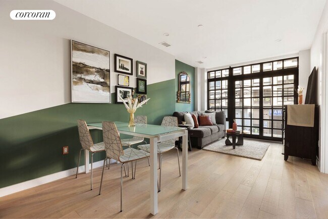 Foto del edificio - 37-24 30th St