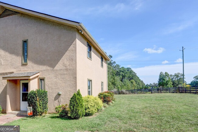 Building Photo - 1451 GA-154