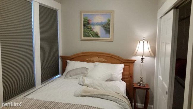 Foto del edificio - 1 br, 1 bath Apartment - 142 Pleasant Street