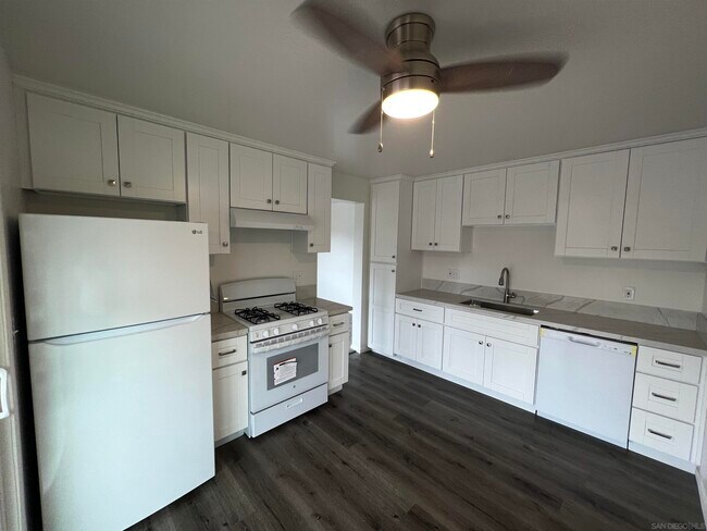 Building Photo - 6172 Stanley Dr