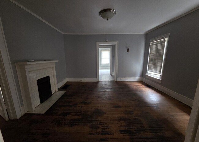 Building Photo - 1182 Brentwood Ave