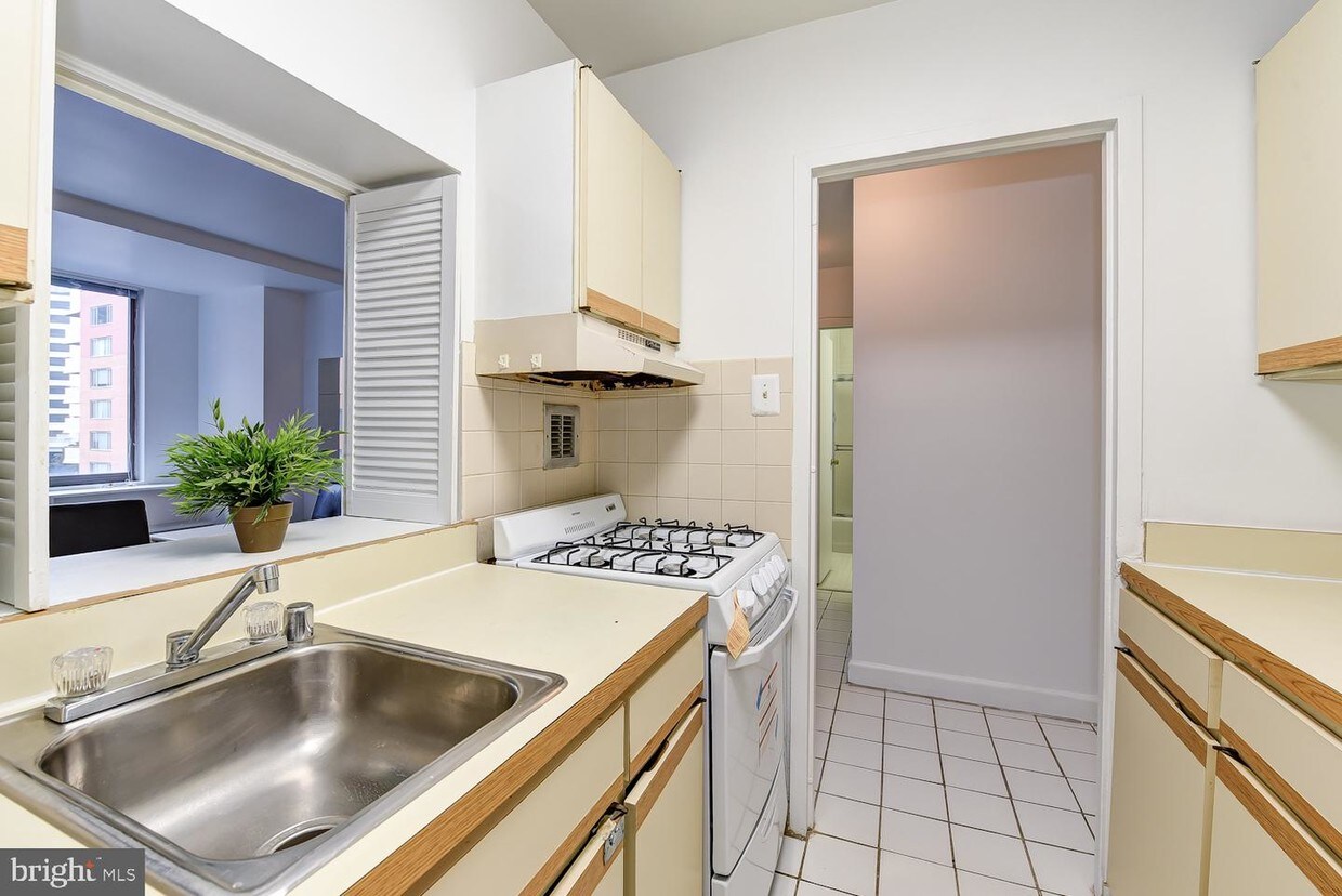 Foto principal - 1111 Arlington Blvd