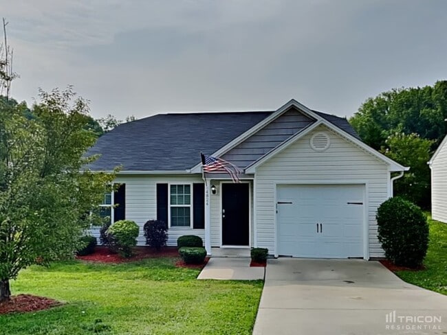 Building Photo - 4824 Lynn Lee Cir