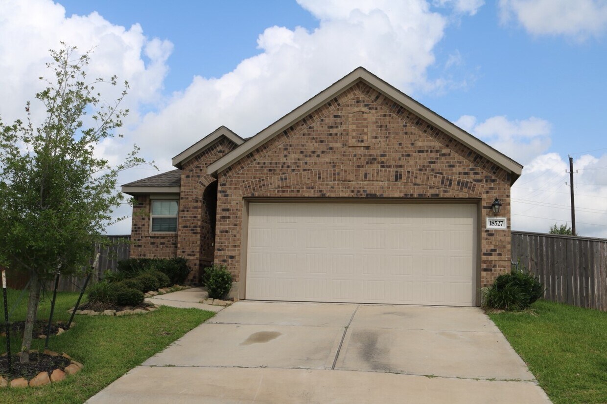 Foto principal - 18527 Gold Holw Ct