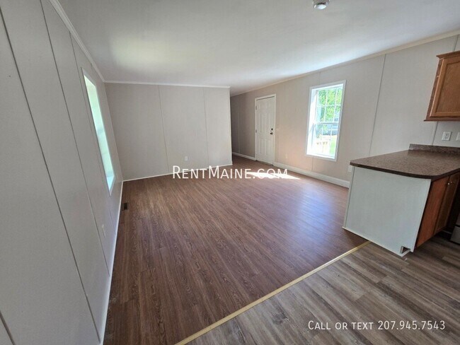 Foto del edificio - 70 Sweet Fern Dr
