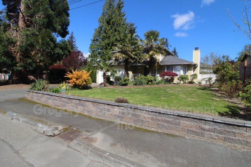 5111 172nd Street SW, Lynnwood, WA 98037 House Rental in Lynnwood, WA