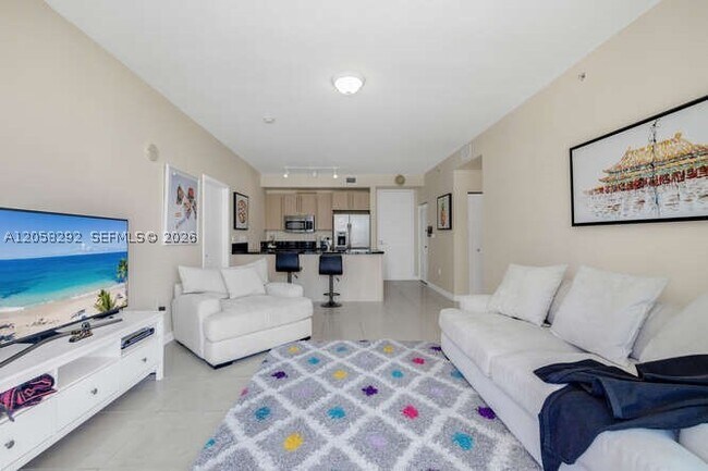 Foto del edificio - 1111 SW 1st St