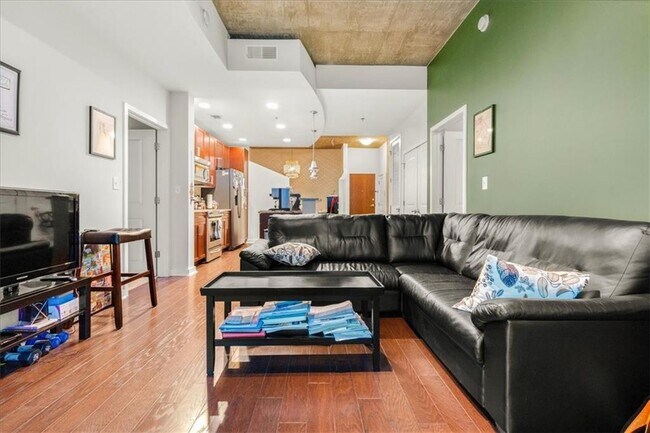 Foto del edificio - 855 W Peachtree St NE