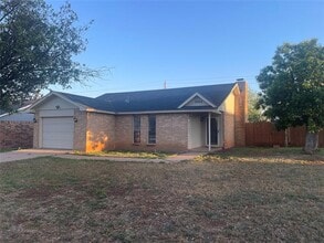 Building Photo - 3902 Karen Dr