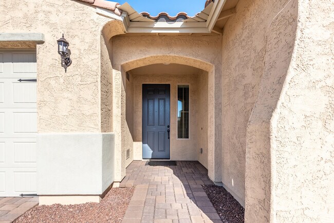 Building Photo - 18172 W Vista Norte St