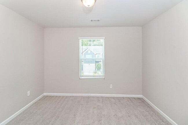 Building Photo - 110 Crestview Wy