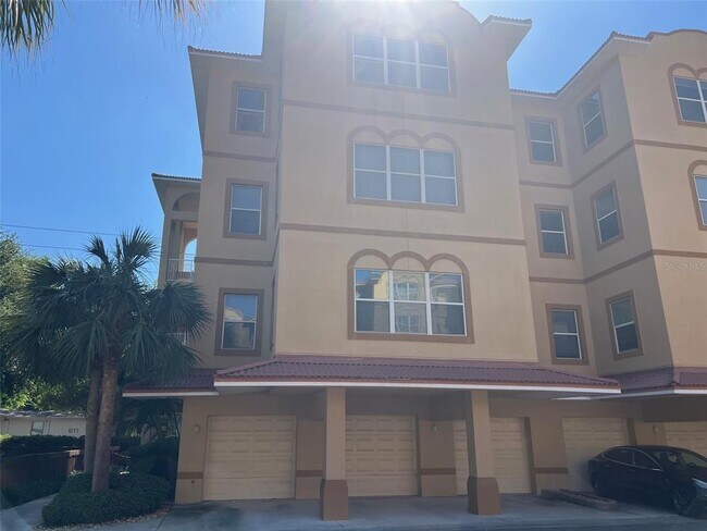Foto del edificio - 642 Wells Ct