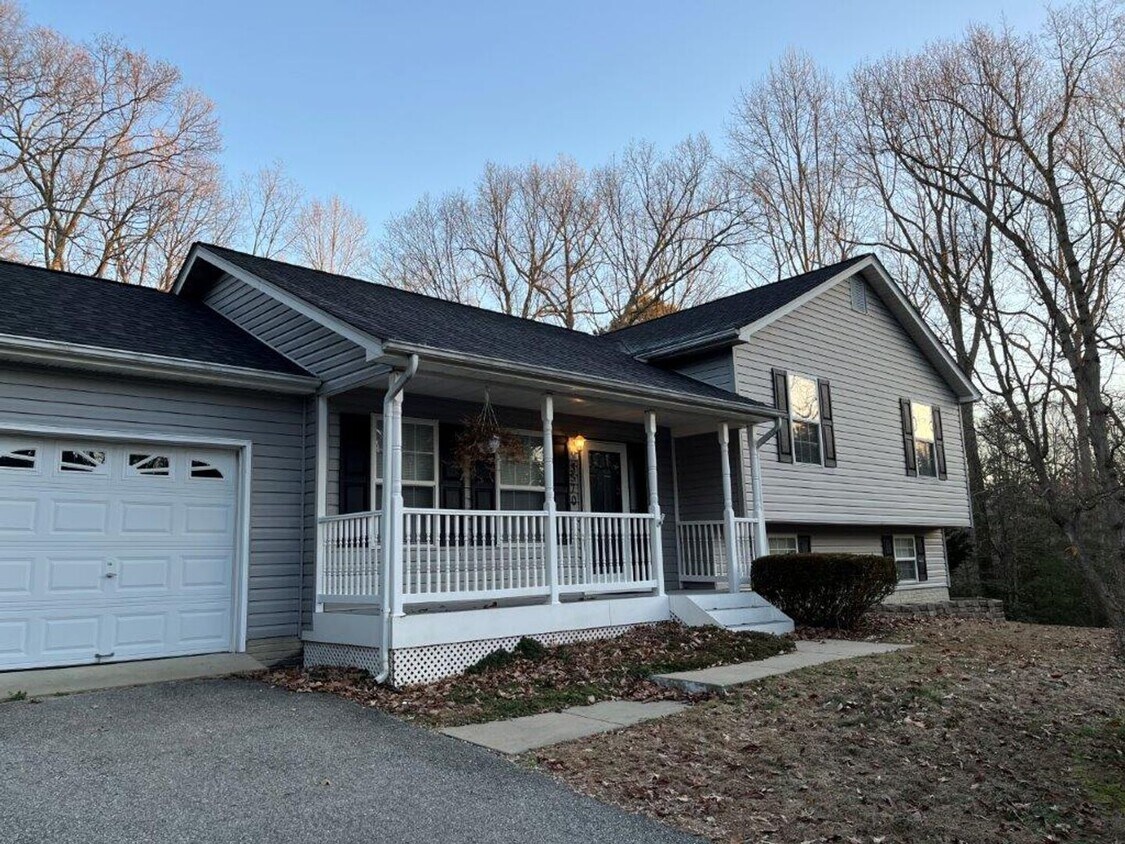 Primary Photo - Centrally located Prince Frederick Home