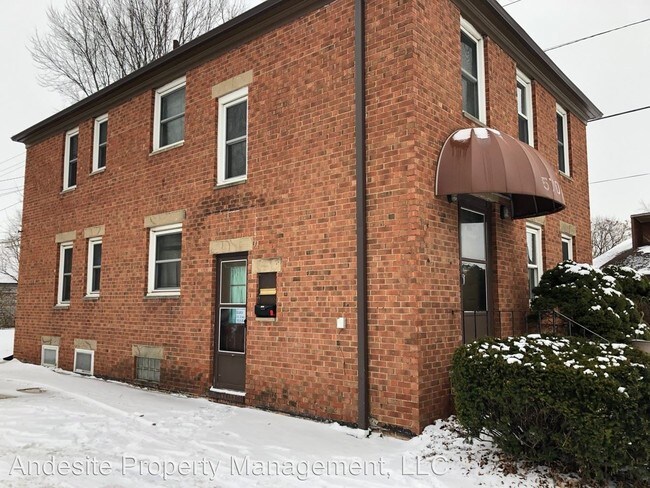 Building Photo - 2 br, 1 bath House - 5707 PEARL ROAD Upstairs