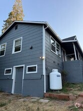 Building Photo - 636 Myrtle Ave