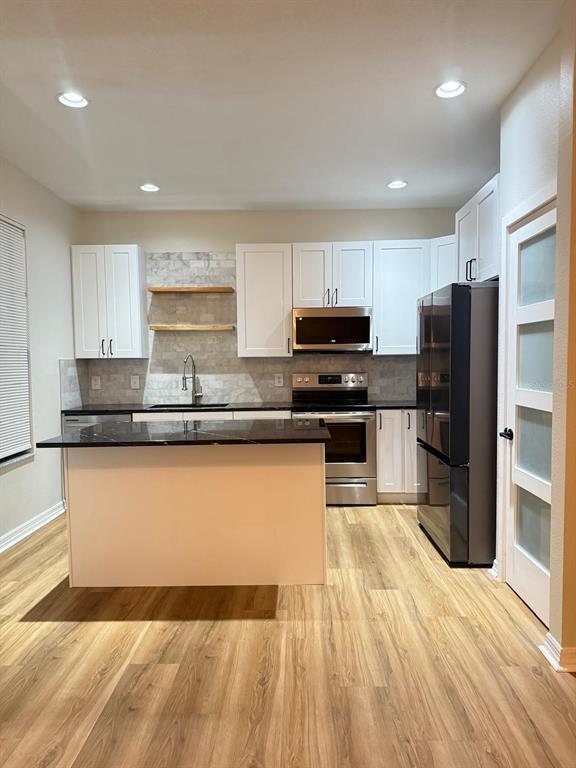 Foto del edificio - 4132 Hunters Park Ln