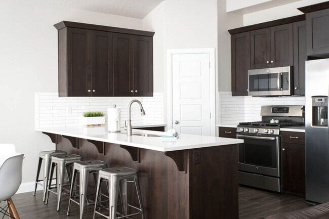 Building Photo - Sienna Hills 3 bed 3.5 bath END UNIT!
