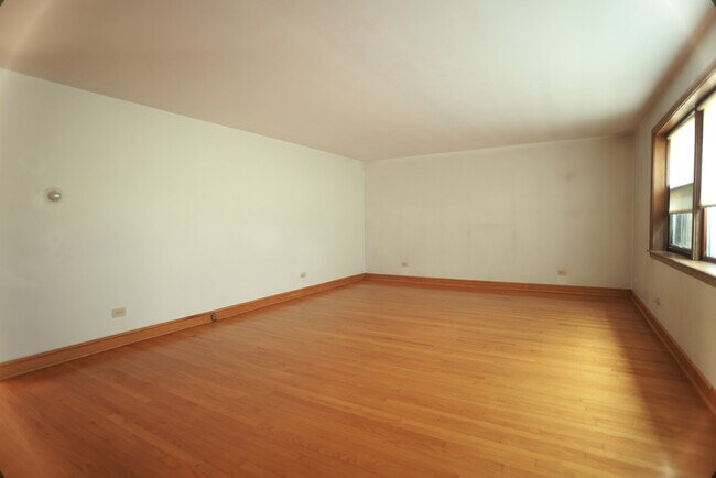 Foto del edificio - 7228 S Phillips Ave
