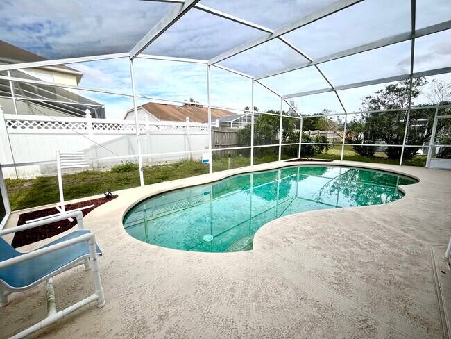 Foto del edificio - 8623 Knottingham Dr