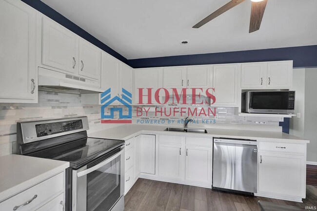 Foto del edificio - Three Bedroom | Fenced in Yard | Westside