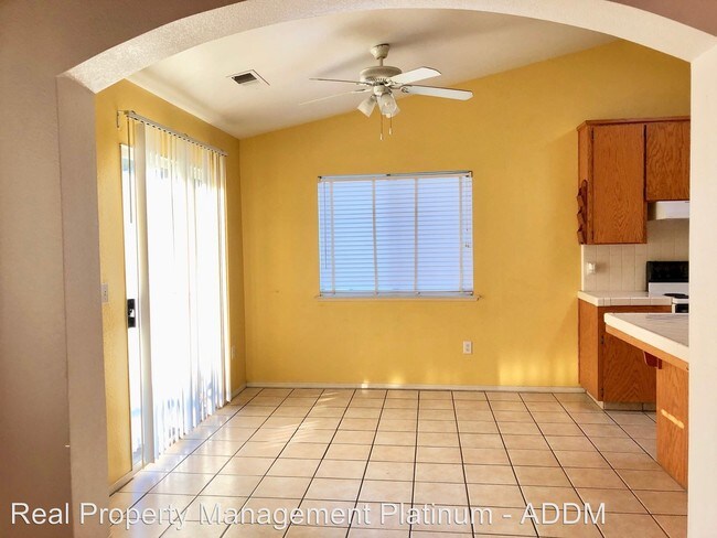 Building Photo - 3 br, 2 bath House - 494 Armstrong Ave.