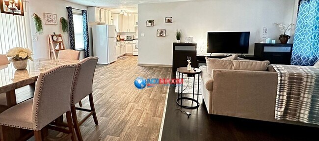 Building Photo - Beautiful FULLY FURNISHED ranch in Stone M...