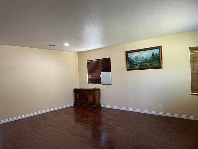 Building Photo - 2911 Jojoba Terrace