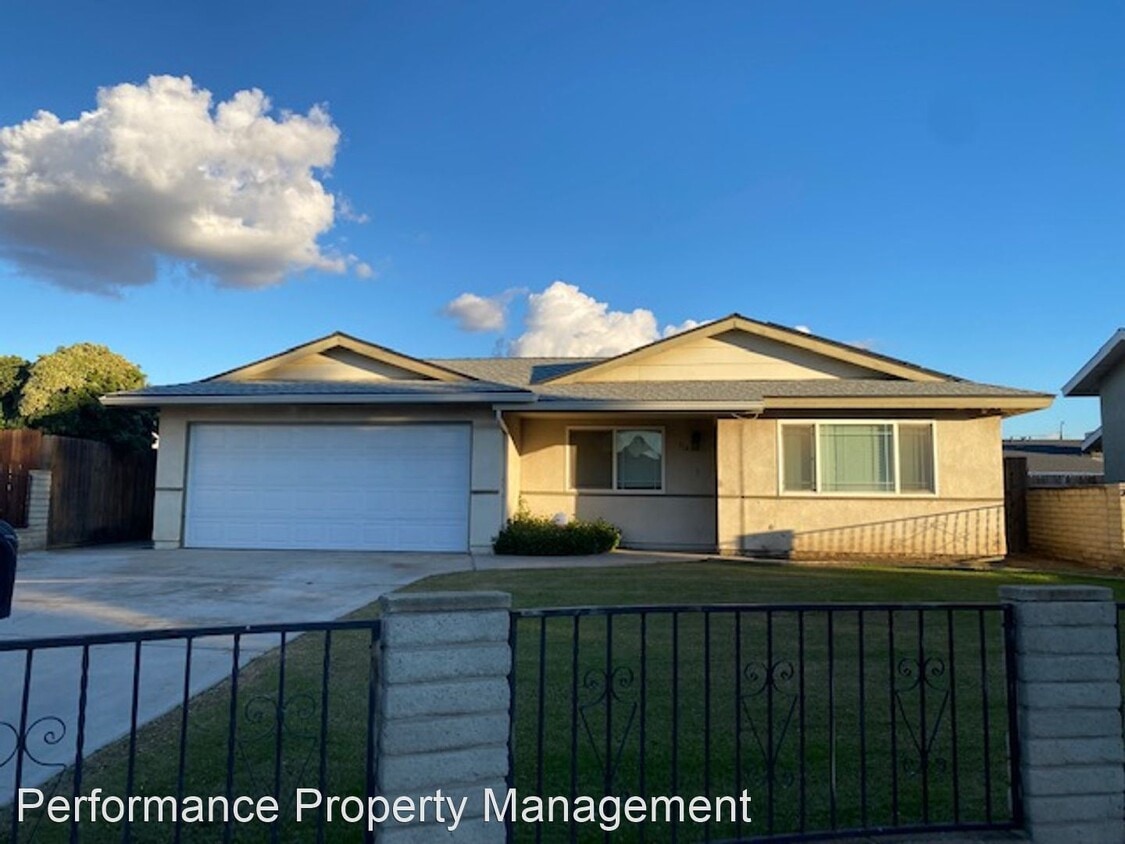 3 br, 2 bath House 712 Sheldon Dr. House Rental in Bakersfield, CA