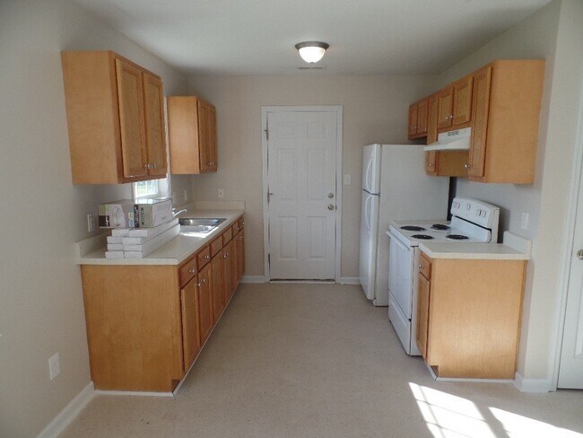 Building Photo - 113 Simmental Ln